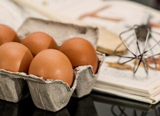 Dlaczego nie wylewać wody po ugotowaniu jajek?